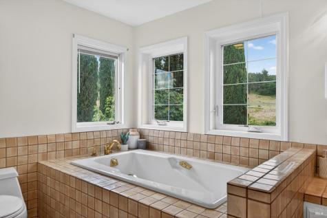 5404 St Helena Road Santa Rosa CA 95404
