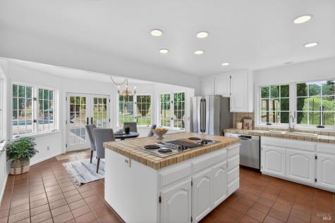 5404 St Helena Road Santa Rosa CA 95404