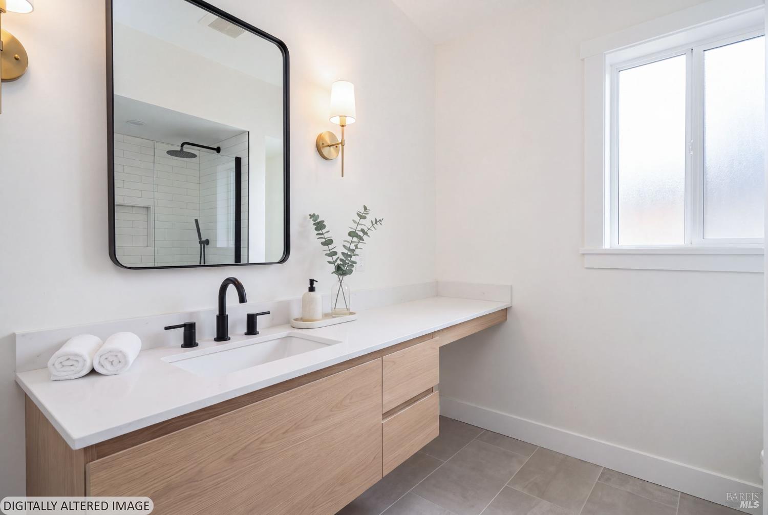1103 Temple Avenue Santa Rosa CA 95404