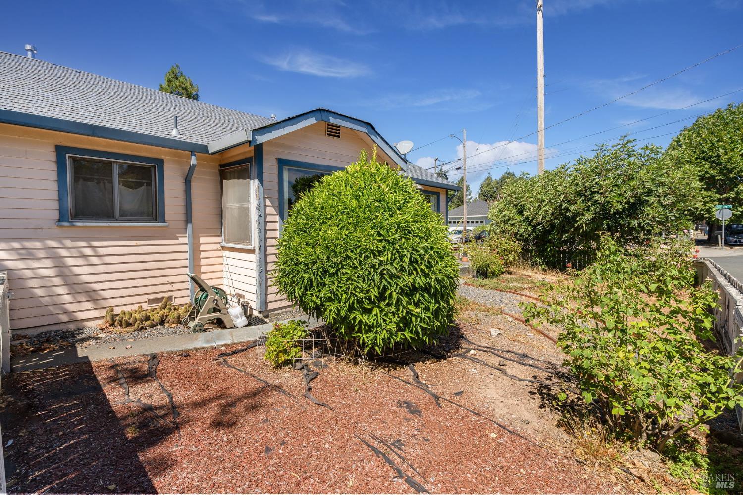 1103 Temple Avenue Santa Rosa CA 95404
