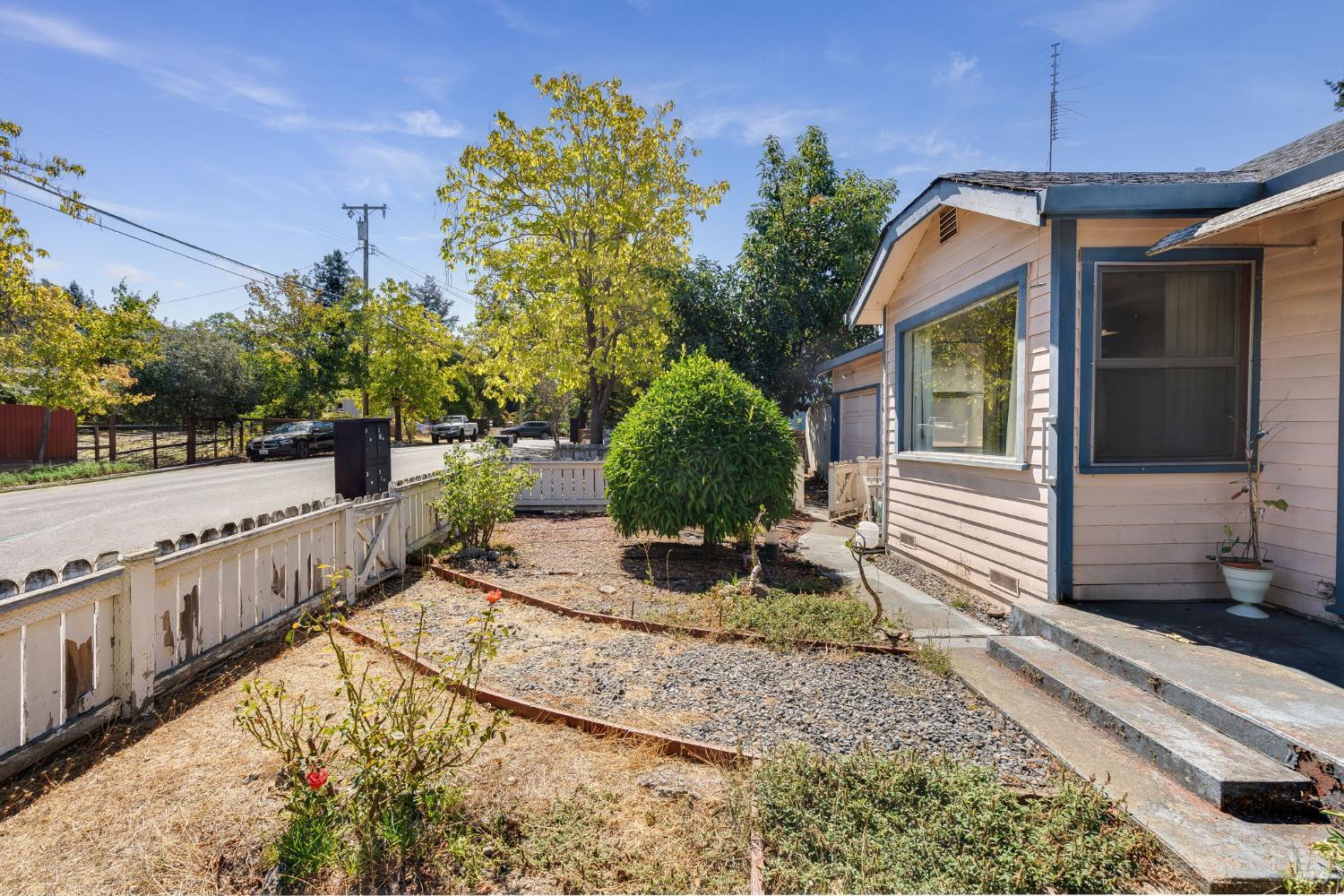 1103 Temple Avenue Santa Rosa CA 95404