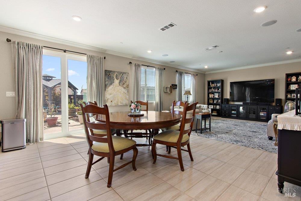 8879 Blue River Drive Vallejo CA 94591