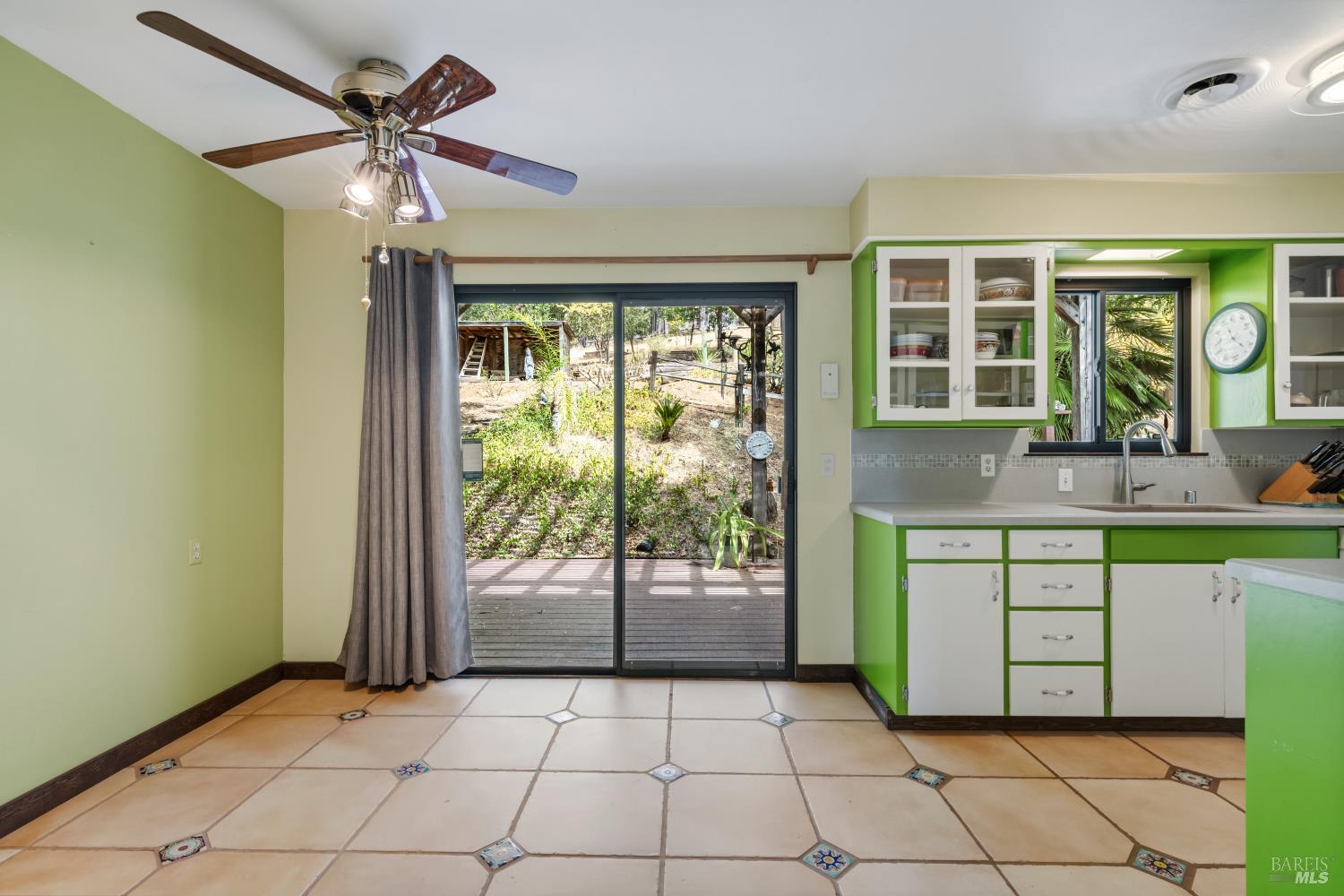 240 Shahan Drive Cloverdale CA 95425