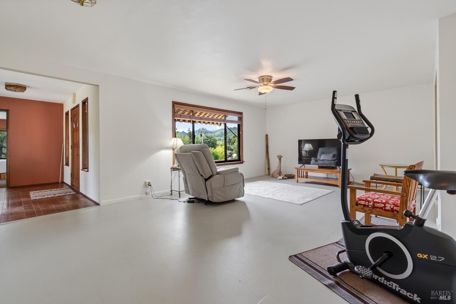 240 Shahan Drive Cloverdale CA 95425