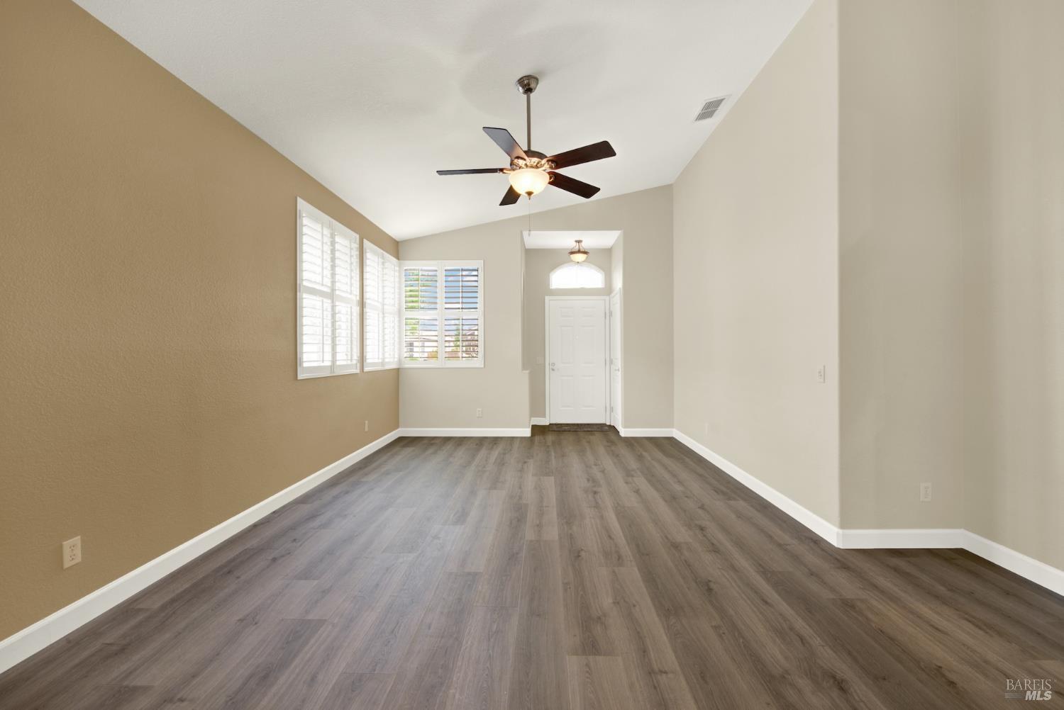 266 Bartlett Lane Vacaville CA 95687