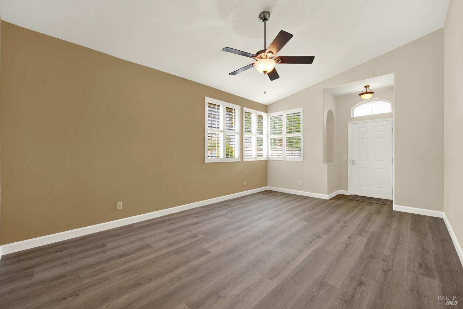 266 Bartlett Lane Vacaville CA 95687