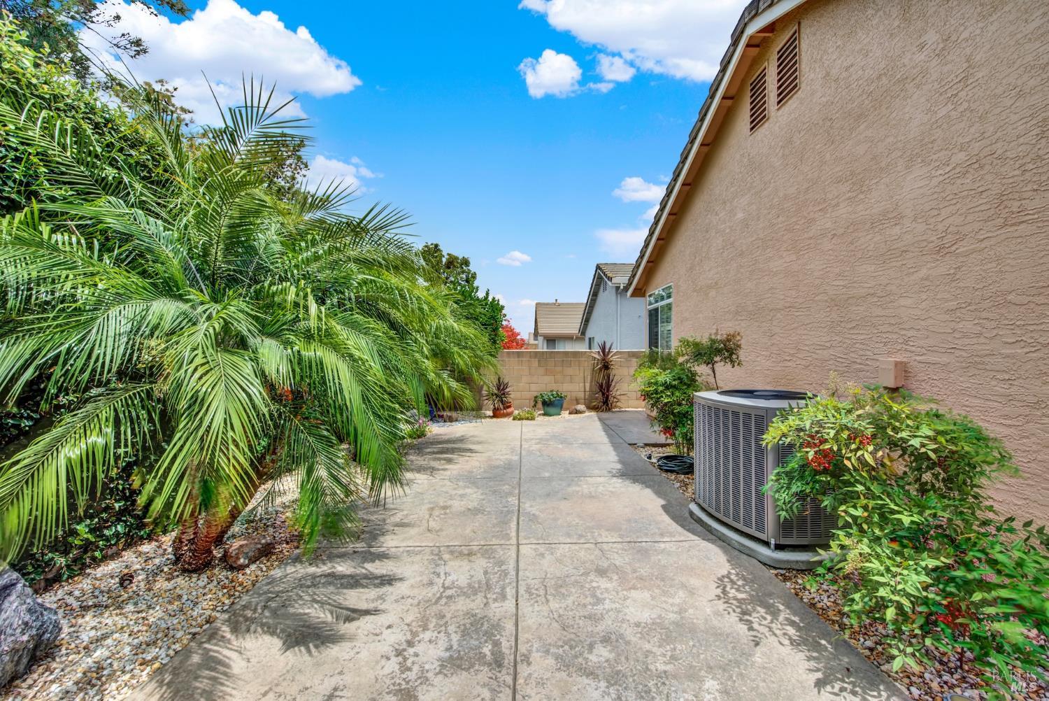 266 Bartlett Lane Vacaville CA 95687