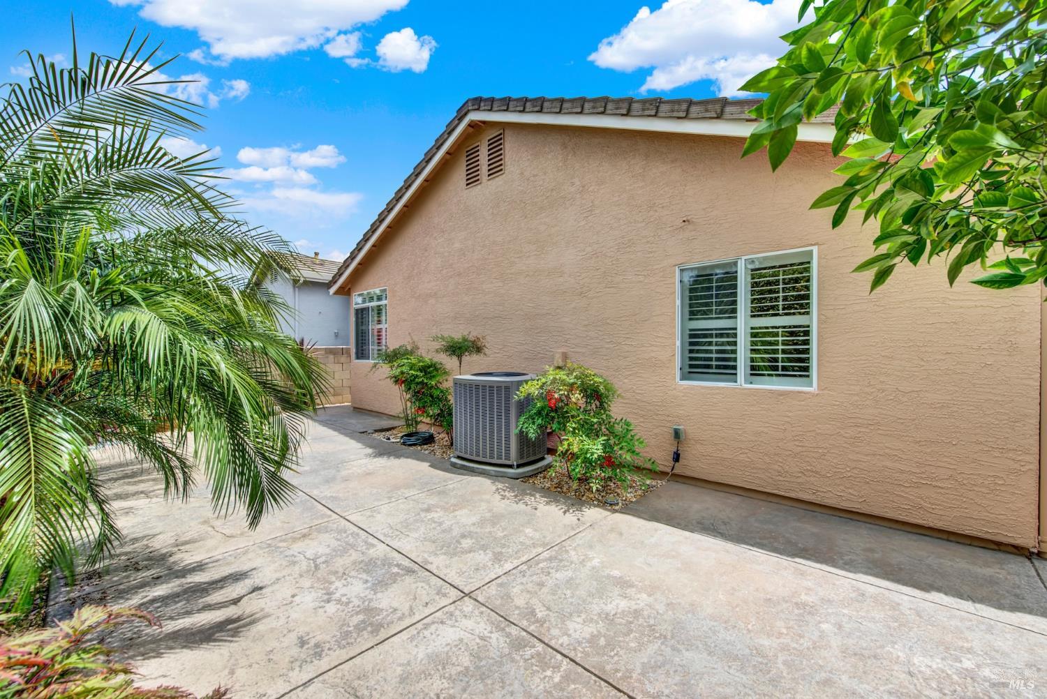 266 Bartlett Lane Vacaville CA 95687