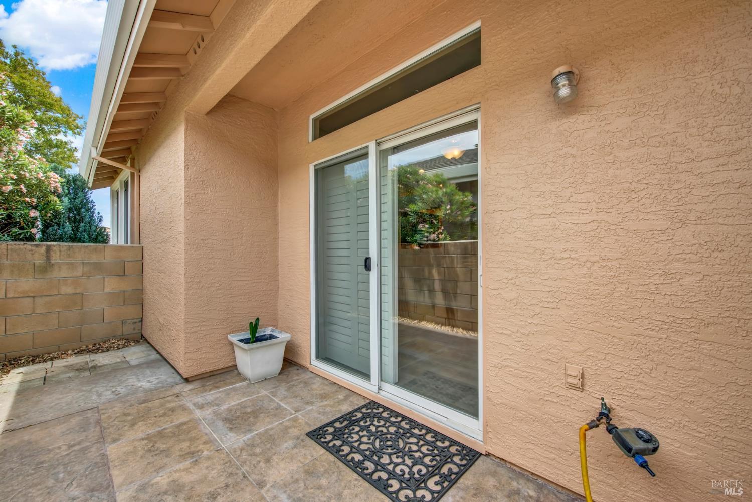 266 Bartlett Lane Vacaville CA 95687