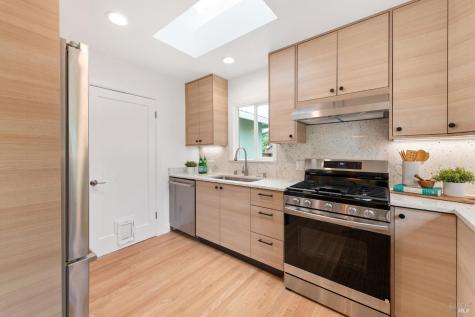 2 Las Huertas Court San Rafael CA 94903