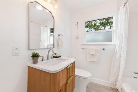2 Las Huertas Court San Rafael CA 94903