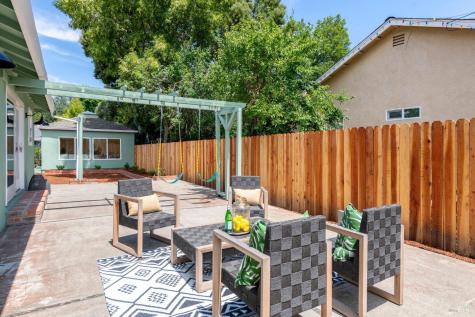 2 Las Huertas Court San Rafael CA 94903
