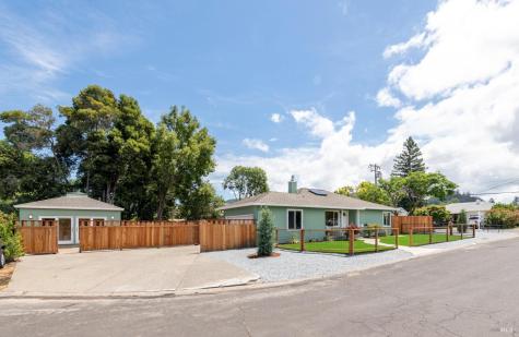 2 Las Huertas Court San Rafael CA 94903