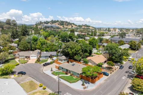 2 Las Huertas Court San Rafael CA 94903