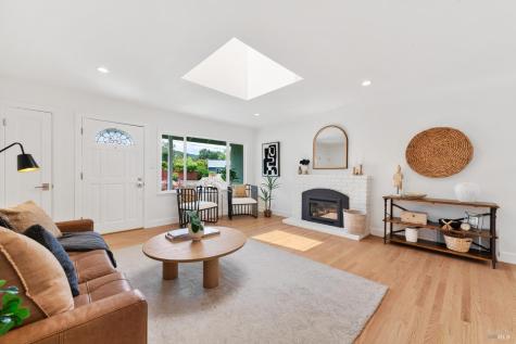 2 Las Huertas Court San Rafael CA 94903