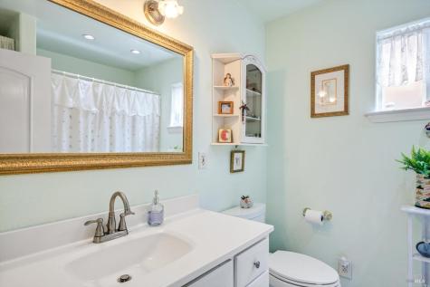971 Eleanor Avenue Rohnert Park CA 94928
