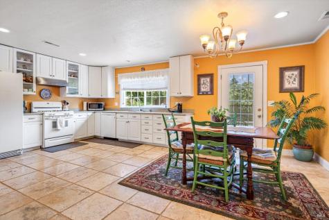 971 Eleanor Avenue Rohnert Park CA 94928