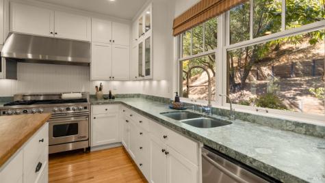 2 Hunter Creek Fairfax CA 94930