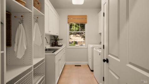 2 Hunter Creek Fairfax CA 94930