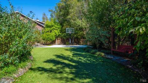 2 Hunter Creek Fairfax CA 94930