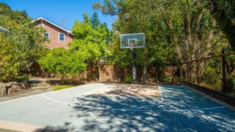 2 Hunter Creek Fairfax CA 94930