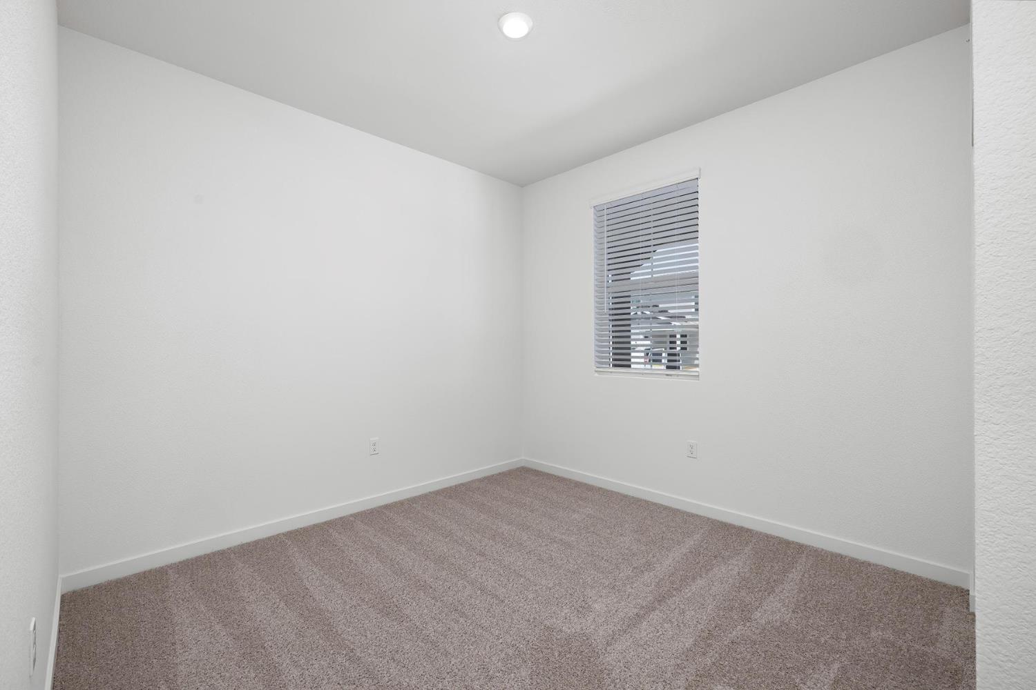 816 Helmsley Lane Patterson CA 95363
