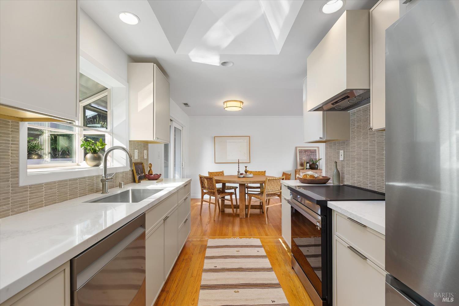 250 Los Cerros Drive Greenbrae CA 94904