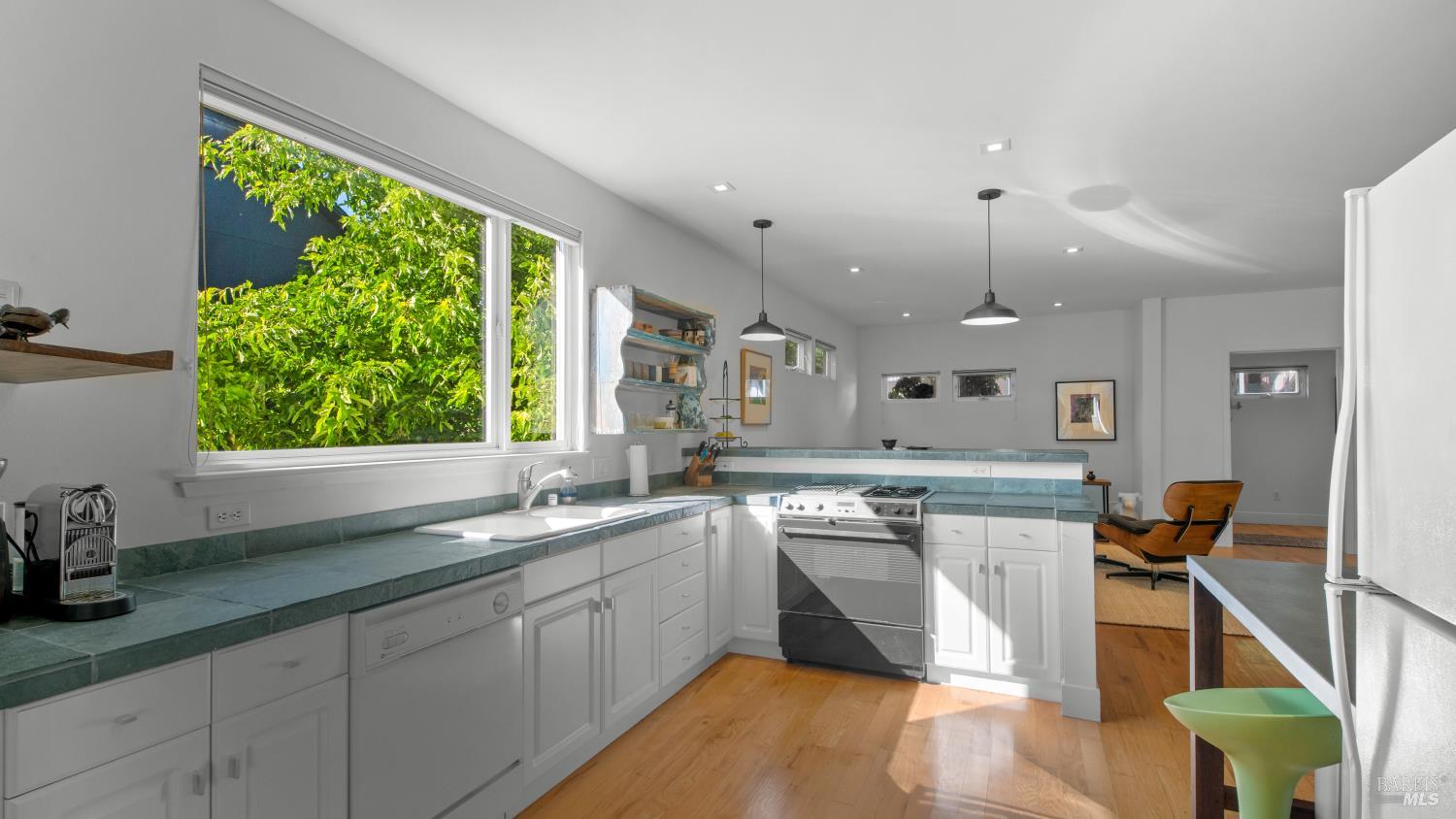 727 Sir Francis Drake Boulevard San Anselmo CA 94960