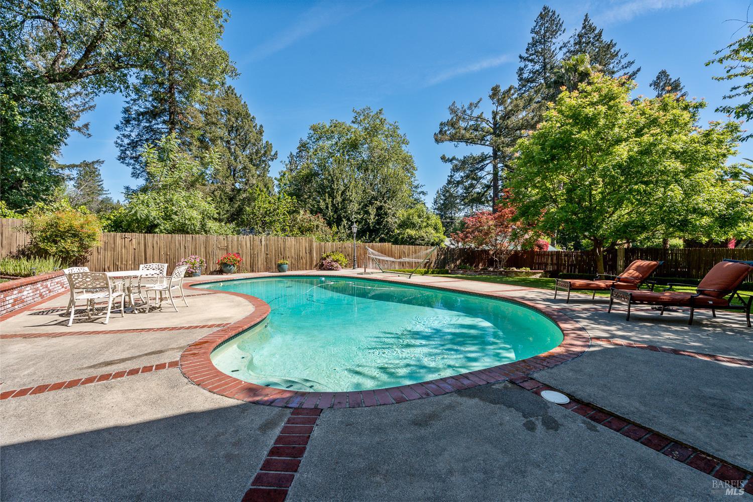 1560 Crane Terrace Ukiah CA 95482