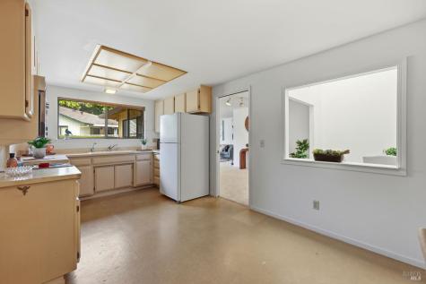 318 Twin Lakes Drive Santa Rosa CA 95409