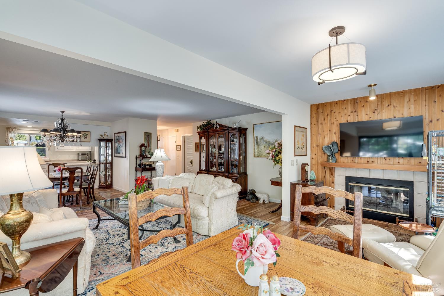6492 Meadowridge Drive Santa Rosa CA 95409