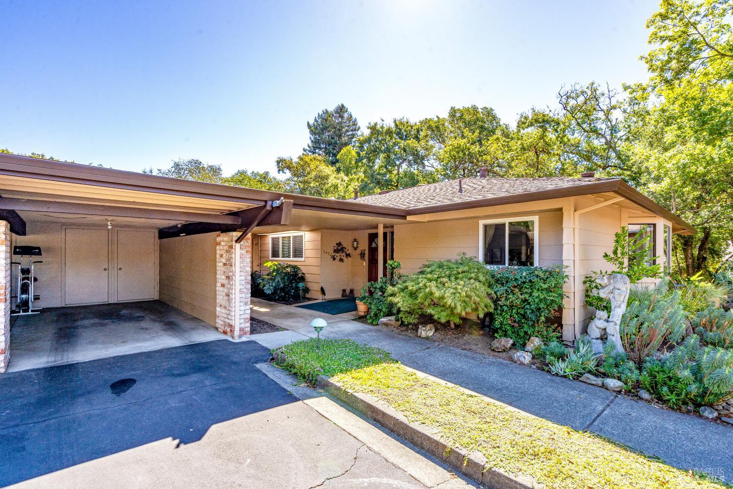 6492 Meadowridge Drive Santa Rosa CA 95409