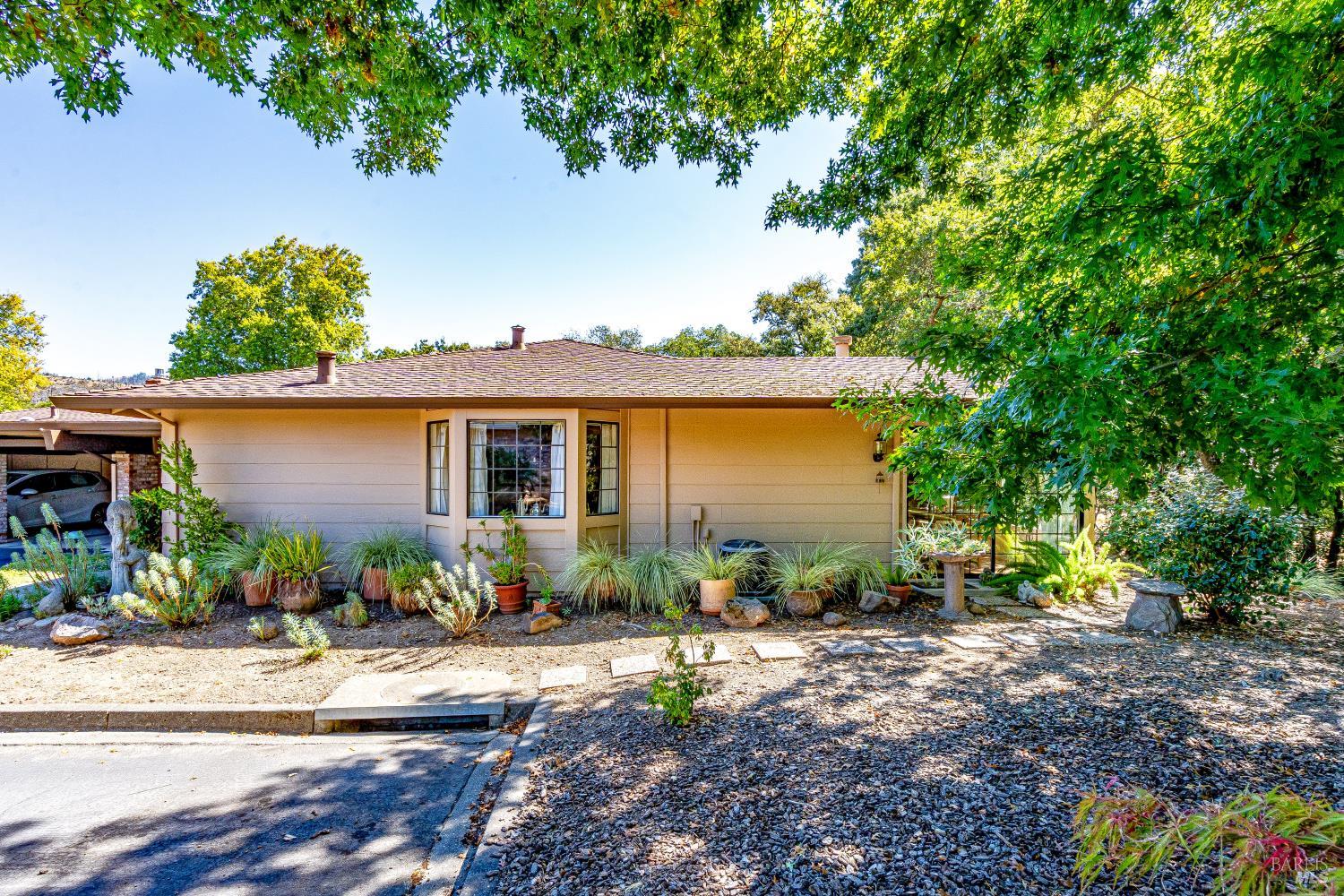 6492 Meadowridge Drive Santa Rosa CA 95409