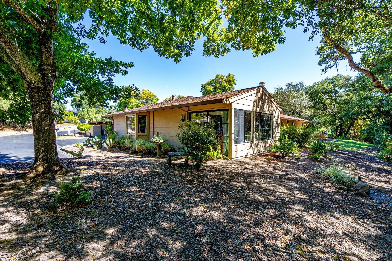 6492 Meadowridge Drive Santa Rosa CA 95409
