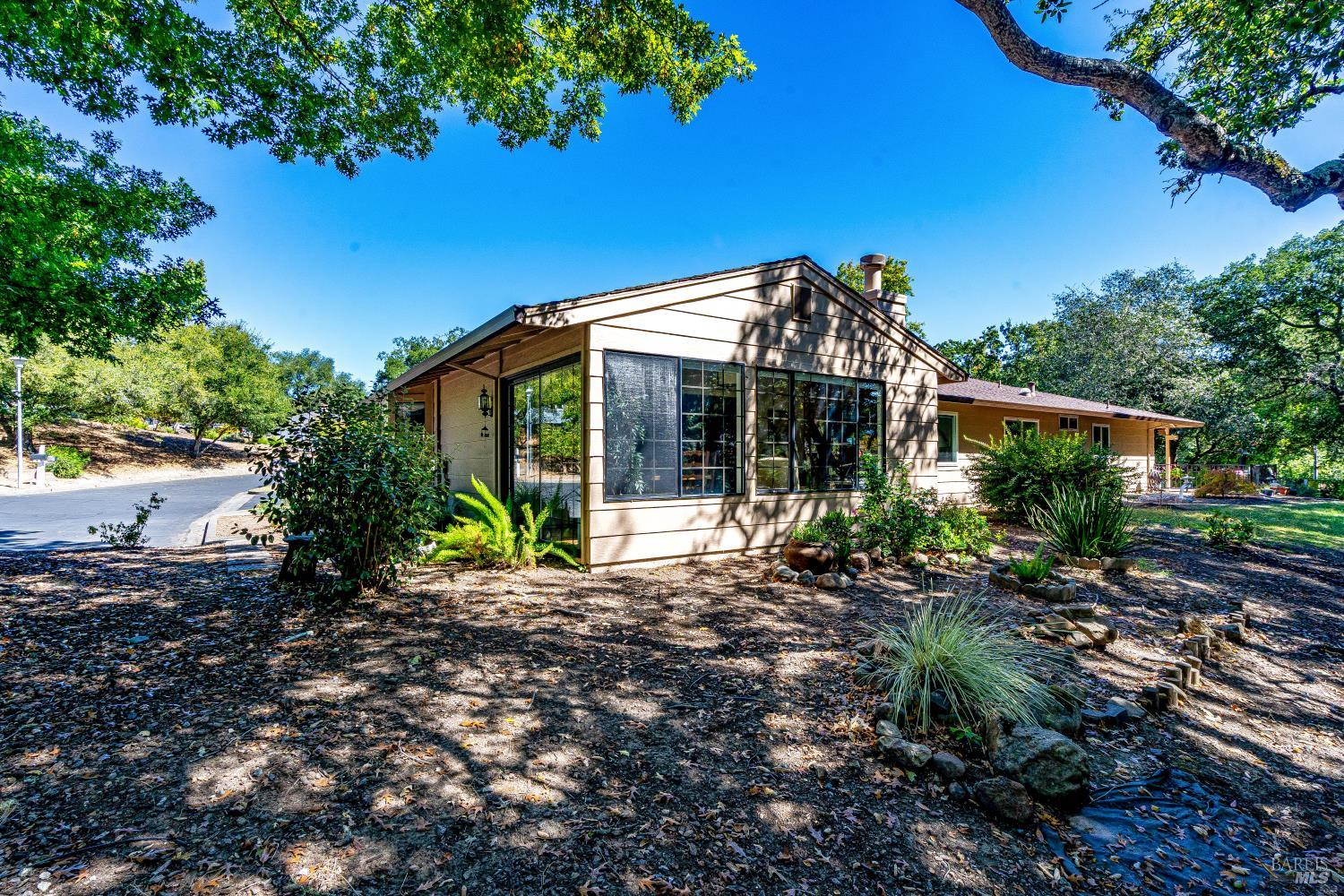 6492 Meadowridge Drive Santa Rosa CA 95409
