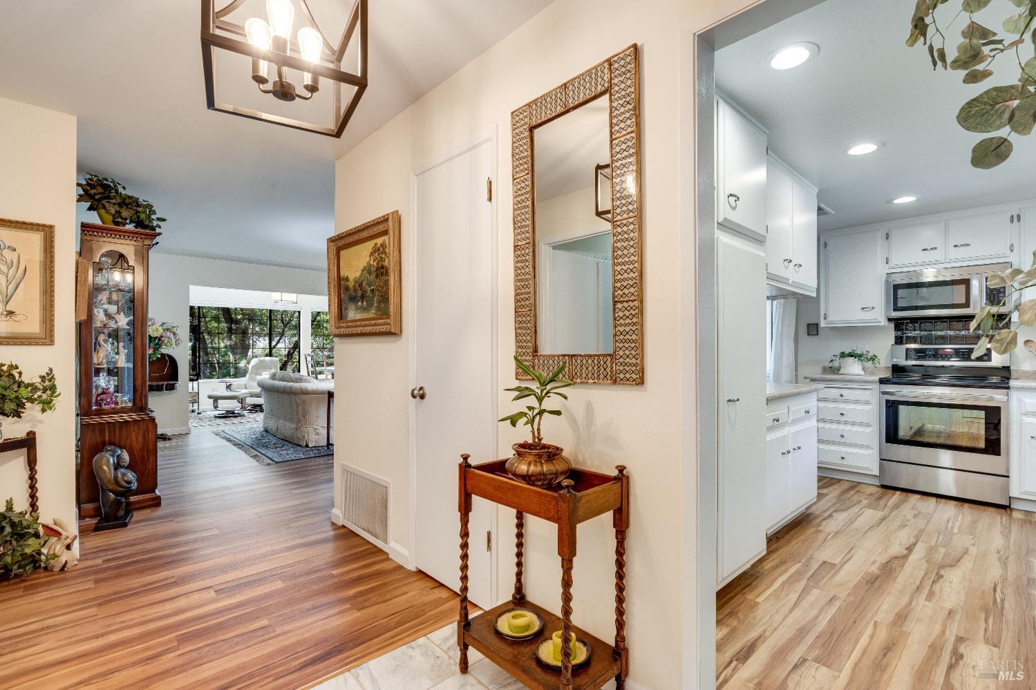 6492 Meadowridge Drive Santa Rosa CA 95409