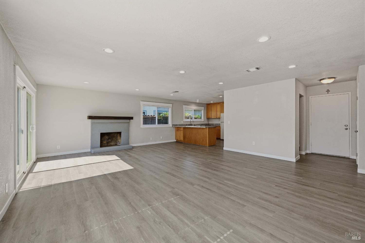 180 Weymouth Court Vacaville CA 95687