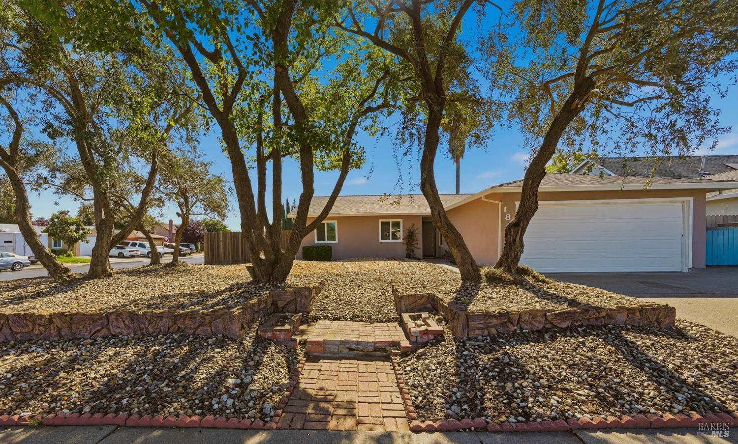 180 Weymouth Court Vacaville CA 95687