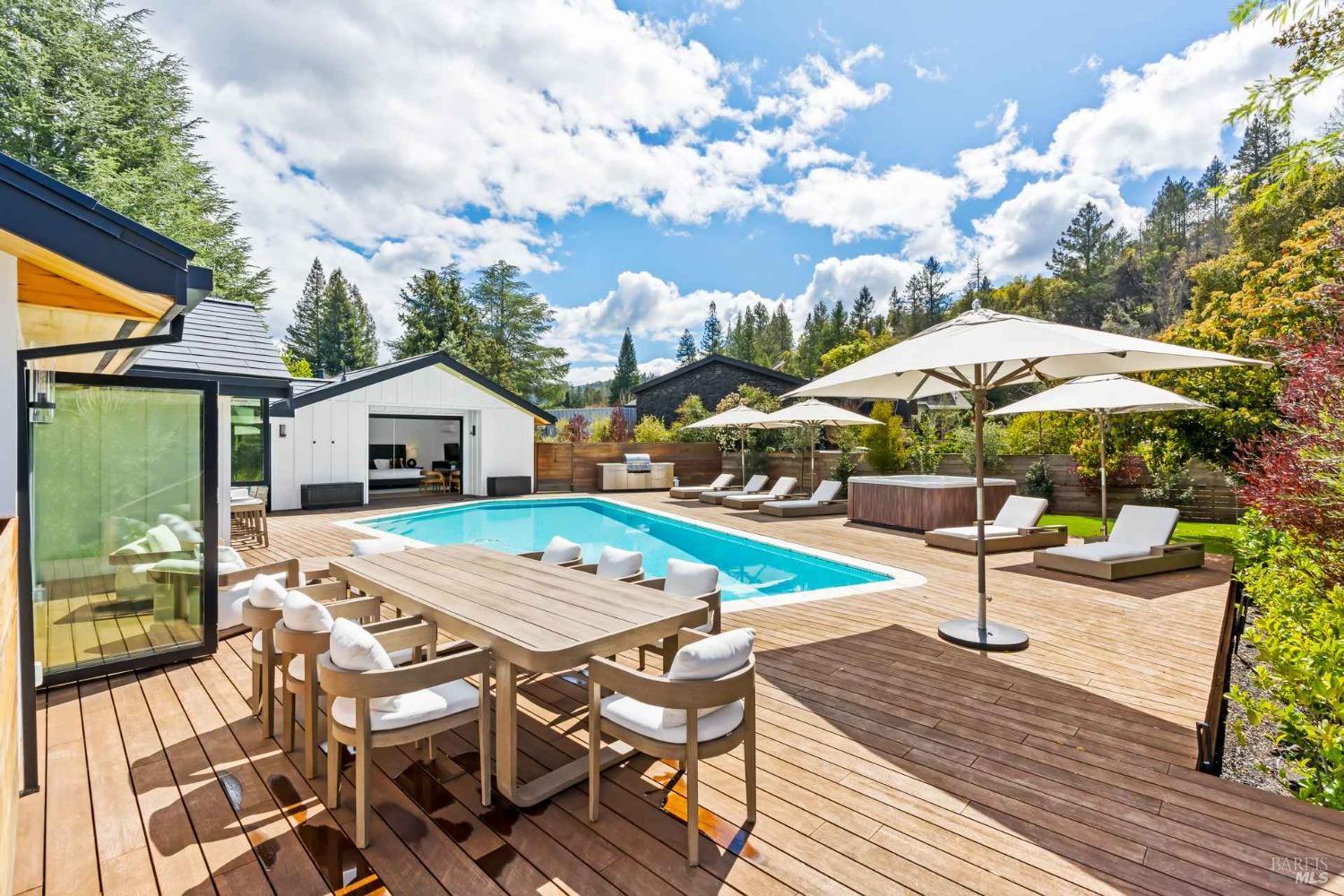 1509 Riesling Way St. Helena CA 94574