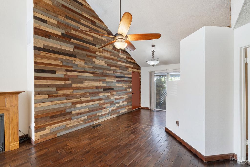 902 Edgewood Circle Suisun City CA 94585
