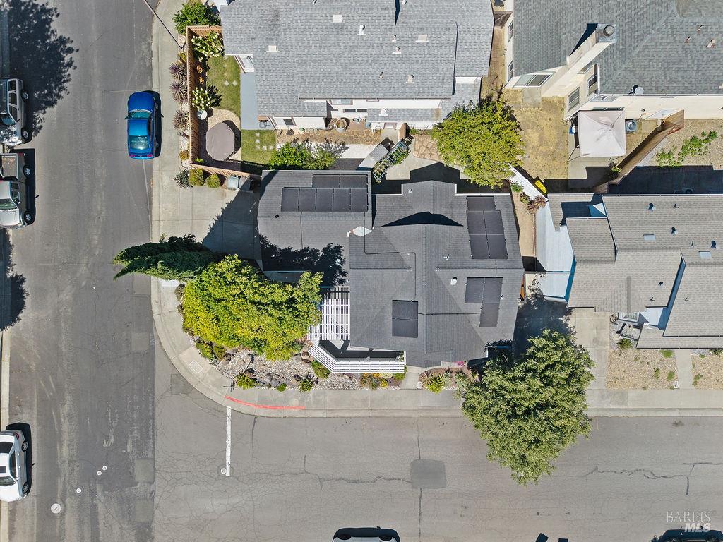 902 Edgewood Circle Suisun City CA 94585