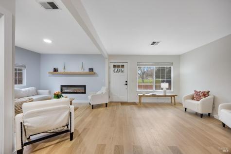 250 Maple Avenue Kenwood CA 95452