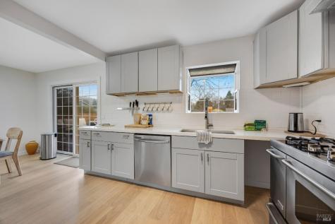 250 Maple Avenue Kenwood CA 95452