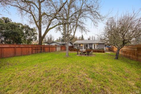250 Maple Avenue Kenwood CA 95452
