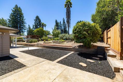 900 Dorthel Street Sebastopol CA 95472