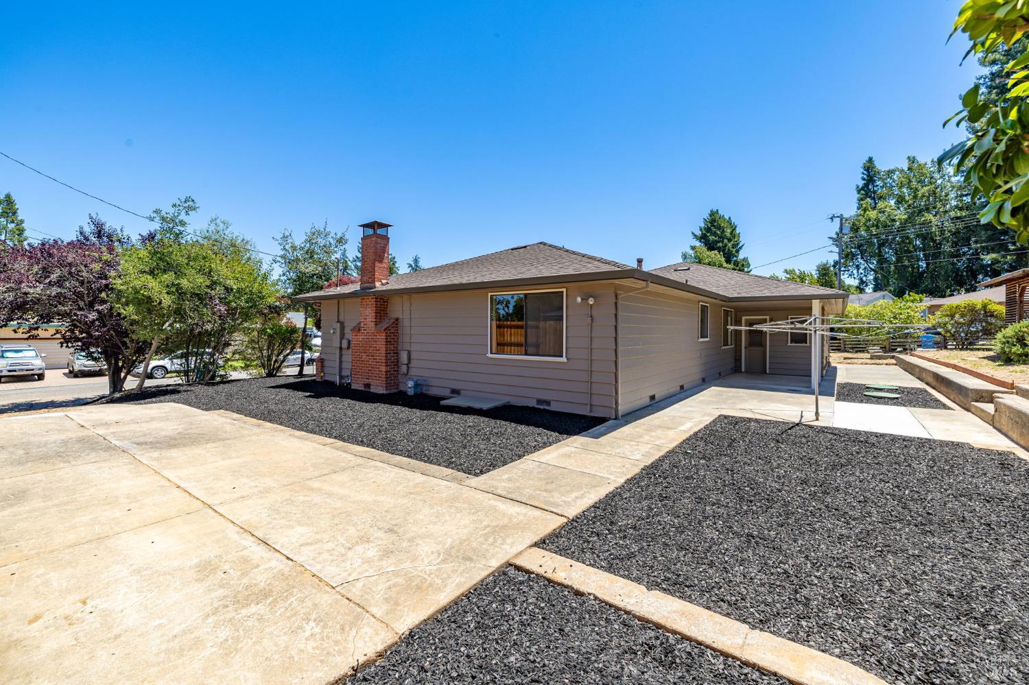 900 Dorthel Street Sebastopol CA 95472
