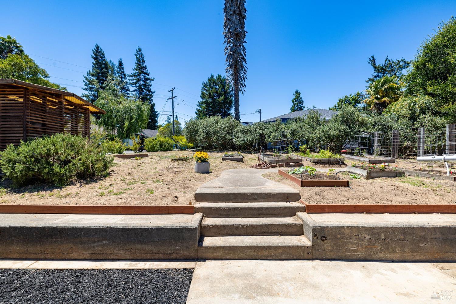 900 Dorthel Street Sebastopol CA 95472