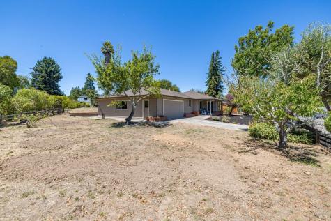 900 Dorthel Street Sebastopol CA 95472