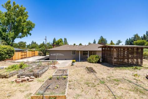 900 Dorthel Street Sebastopol CA 95472