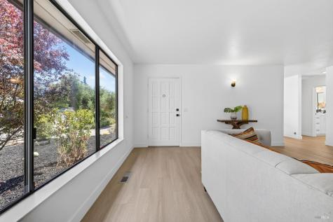 900 Dorthel Street Sebastopol CA 95472